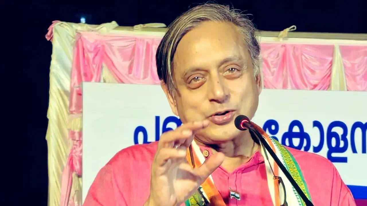 shashi tharoor