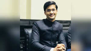 देश के सबसे युवा IAS अधिकारी इतनी सी उम्र में क्रैक किया UPSC