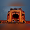 भारत के इस शहर में है दुनिया का सबसे बड़ा दरवाजा जानें किसने कहां और क्यों करवाया था इसका निर्माण