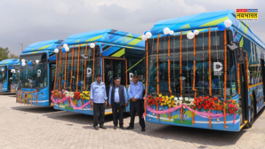 दिल्ली के यात्रियों के लिए खुशखबरी सड़क पर उतरेंगी 1000 नई ई-बसें जानें किन रूटों पर करेंगी सफर आसान
