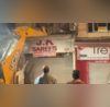 सरोजिनी नगर मार्केट पर चला बुलडोजर आधी रात NDMC का बड़ा एक्शन 500 दुकानें