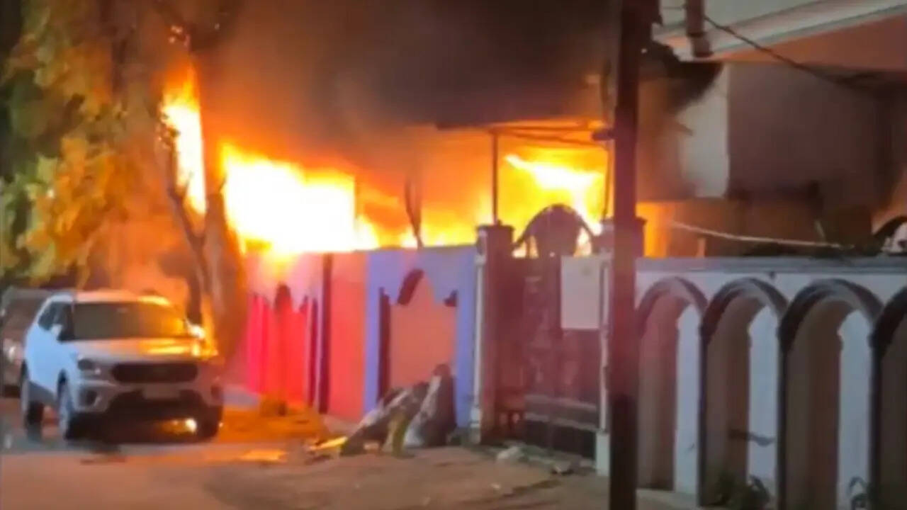 delhi school fire