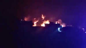 Badaun Fire बदायूं के गांव में आग का तांडव 200 घर जलकर राख सैकड़ों पशुओं की झुलसने से मौत