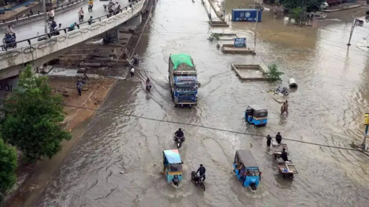 Pakistan rain