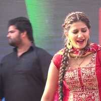 Sapna Choudhary जब कमसिन कली बनकर सपना चौधरी ने किया था डांस पागल हो गई थी जनता