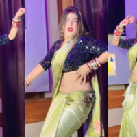 Bhabhi Dance बंद कमरे में भाभी ने अनोखे अंदाज में मटकाई ऐसी कमर देखकर कहेंगे- गर्दा उड़ा दिया
