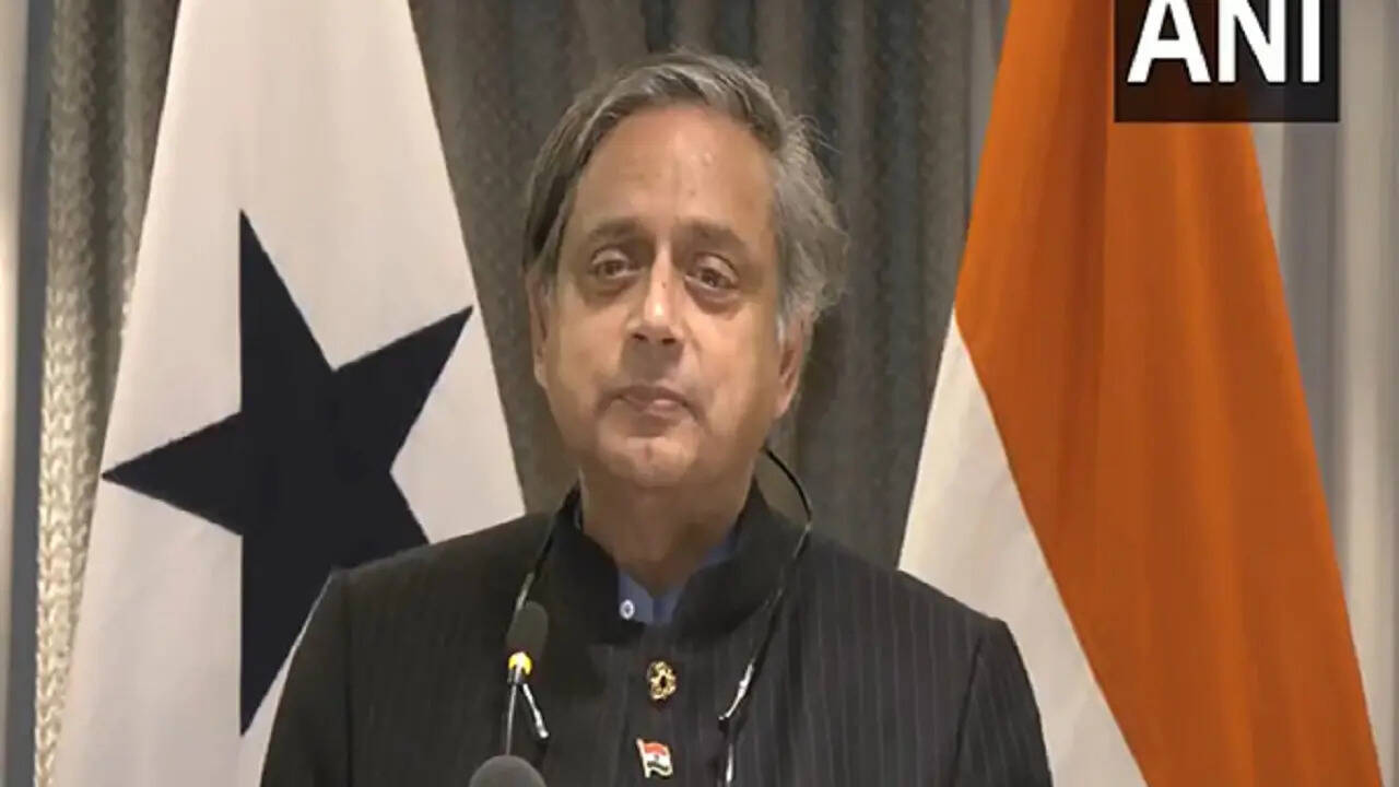 Shashi Tharoor