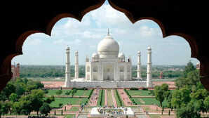 Taj Mahal News ताजमहल पर खतरे का साया सुरक्षा के लिए एंटी-ड्रोन सिस्टम तैनात