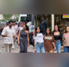 Stars Spotted Today आदित्य रॉय कपूर संग स्पॉट हुईं सारा अली खान परिवार के साथ नजर आईं उर्फी जावेद