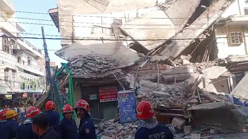 Delhi Collapse