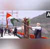 चिनाब रेलवे ब्रिज पर PM मोदी ने लहराया तिरंगा पाकिस्तान से लेकर दुनिया को दिखाया भारत की ताकत देखें तस्वीरें