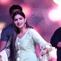Sapna Chaudhary Dance बार-बार देखी जा रही है सपना चौधरी की ये वीडियो किया गजब का डांस