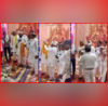 नेताजी पर थप्पड़ों की बरसात पहले महेंद्र राजभर के सामने दिया भाषण फिर पहनाई माला बजवाई ताली और फिर दे चटाचट दे चटाचट