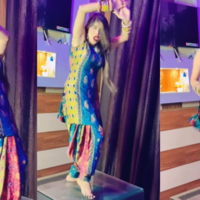 Bhabhi Dance देसी भाभी ने किया अब तक का सबसे हाहाकारी नागिन डांस दिल थामकर देखें वीडियो
