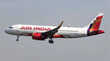 एक के बाद एक Air India की 16 फ्लाइट्स डायवर्ट लंदन से लेकर न्यूयॉर्क तक का प्लेन बीच रास्ते से वापस लौटा