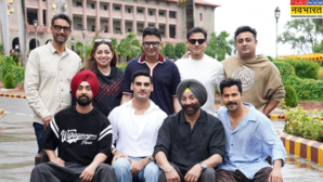 Border 2 दिलजीत दोसांझ-अहान शेट्टी ने सनी देओल संग शुरू की शूटिंग बॉर्डर 2 एक्टर ने शेयर की तस्वीर