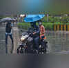 Delhi Ka Mausam बादल और सूरज खेल रहे लुका-छिपी उमस का रहा पलड़ा भारी आज भी आंधी-बारिश का अलर्ट जारी