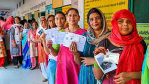 Gujarat By Election निर्वाचन आयोग ने विसावदर में दो मतदान केंद्रों पर पुनर्मतदान के आदेश दिए