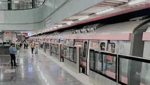 यात्रियों की सुरक्षा के लिए DMRC का बड़ा कदम सभी इंटरचेंज स्टेशनों पर लोगी बैरिकेडिंग