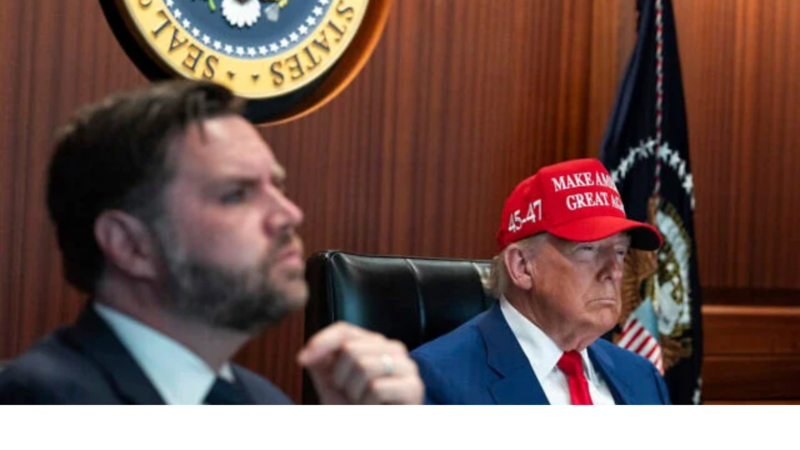 डोनाल्ड ट्रंप और जेडी वेंस