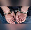 Delhi News सोने की चमक में अंधा हुआ शख्स रच डाली फर्जी लूट की स्क्रिप्ट पुलिस ने ऐसे किया भंडाफोड़