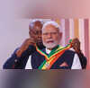 PM मोदी को घाना में मिला सर्वोच्च नागरिक सम्मान राष्ट्रपति महामा ने किया सम्मानित दोनों देशों ने 4 समझौतों पर किए दस्तखत