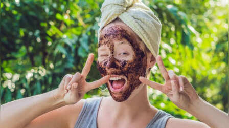 Coffee For Skin Care: स्किन के लिए वरदान है कॉफी, जान लें चेहरे पर कॉफी लगाने से क्या होता है