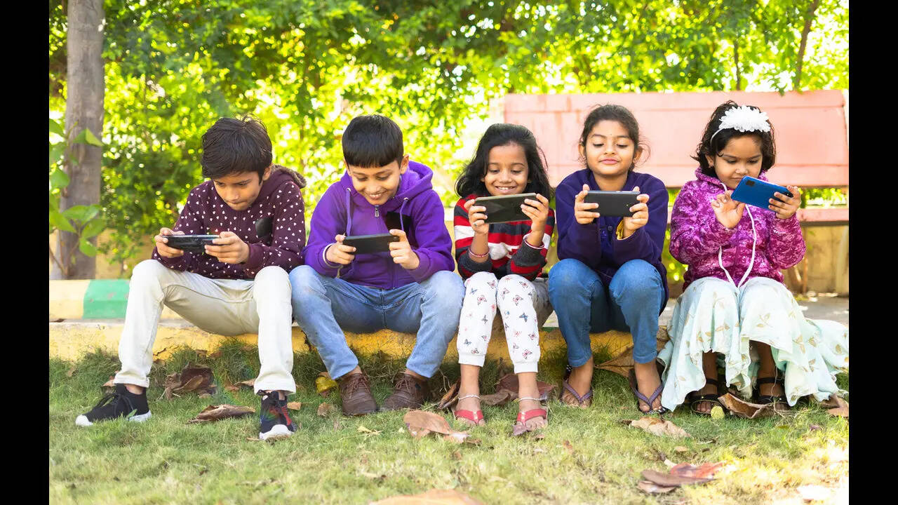 Children addicted to mobile