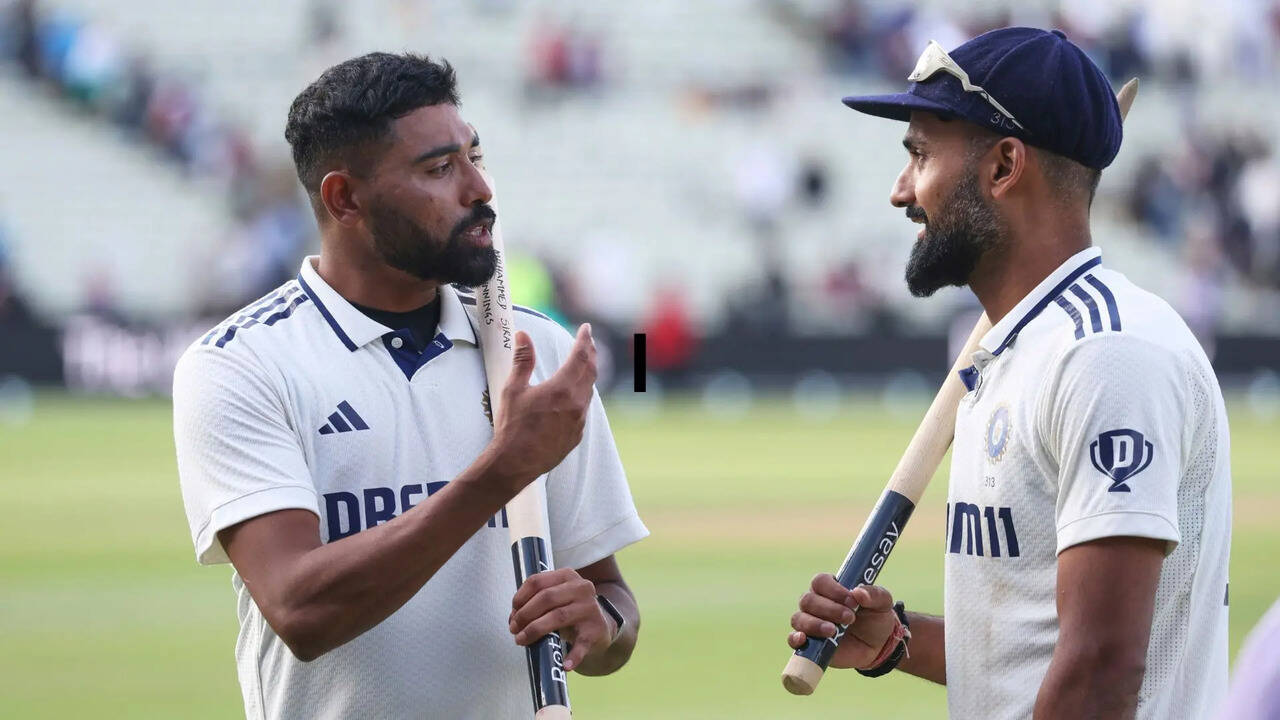 Akashdeep y Mohammed Siraj