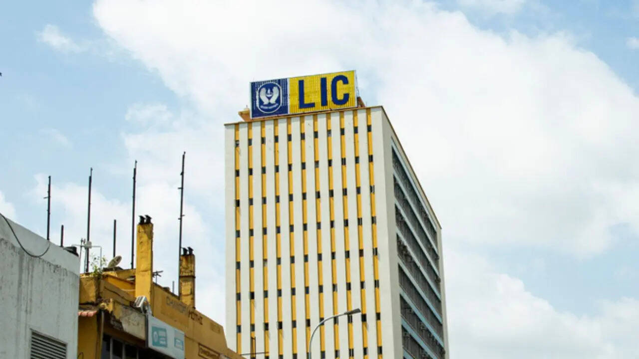 LIC