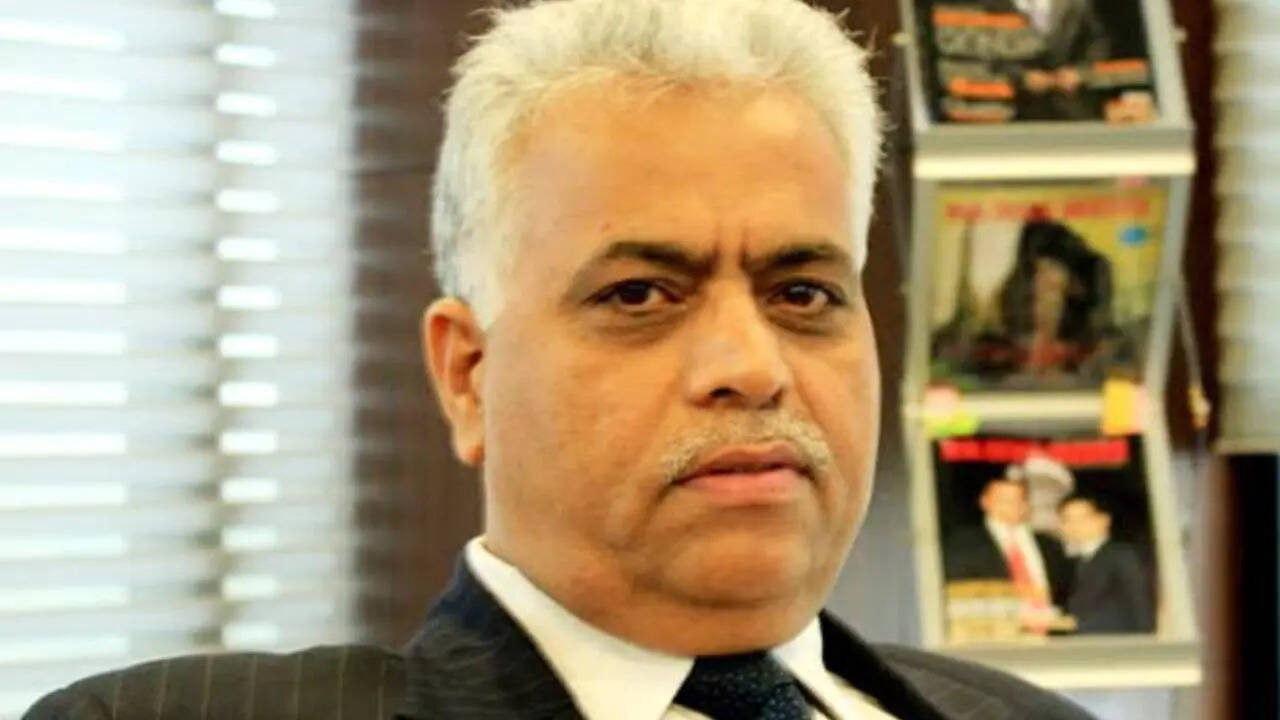 RK Arora
