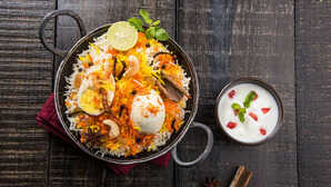 मशहूर शेफ ने बताई चिकन दम बिरयानी बनाने की आसान सी रेसिपी यहां से नोट कर लें Recipe