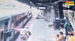 Pune चलती ट्रेन से गिरते यात्री को RPF जवान ने बचाया सीसीटीवी में कैद हुई बहादुरी