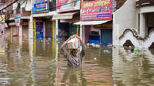 UP Flood यूपी के 400 से अधिक गांवों में भरा पानी 84 लाख जिंदगियों पर पड़ा असर
