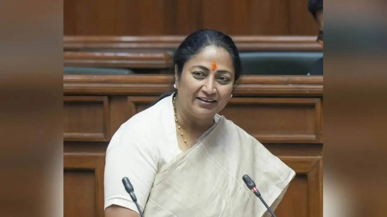 rekha gupta targets india alliance in vidhan sabha
