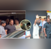 Stars Spotted Todayरक्षाबंधन पर बहन अर्पिता से मिलने पहुंचे सलमान खान अहान-अनीत साथ आए नजर