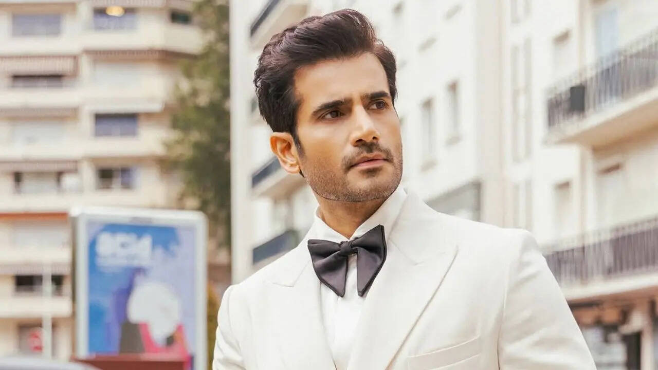 karan tacker