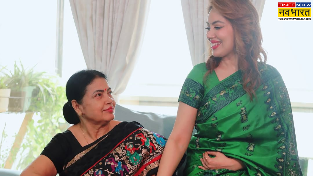 Munmun Dutta Mother Hospitalised