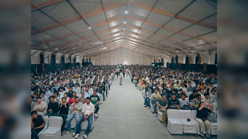 दीक्षारंभ 2025: बेनेट यूनिवर्सिटी में एक ही छत के नीचे हजारों सपनों की उत्साही शुरुआत।