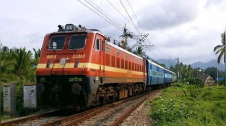 त्योहारों पर नहीं होगी टिकट की मारामारी, रेलवे चलाएगा 12000 स्पेशल ट्रेनें, 4 अमृत भारत भी चलेंगी