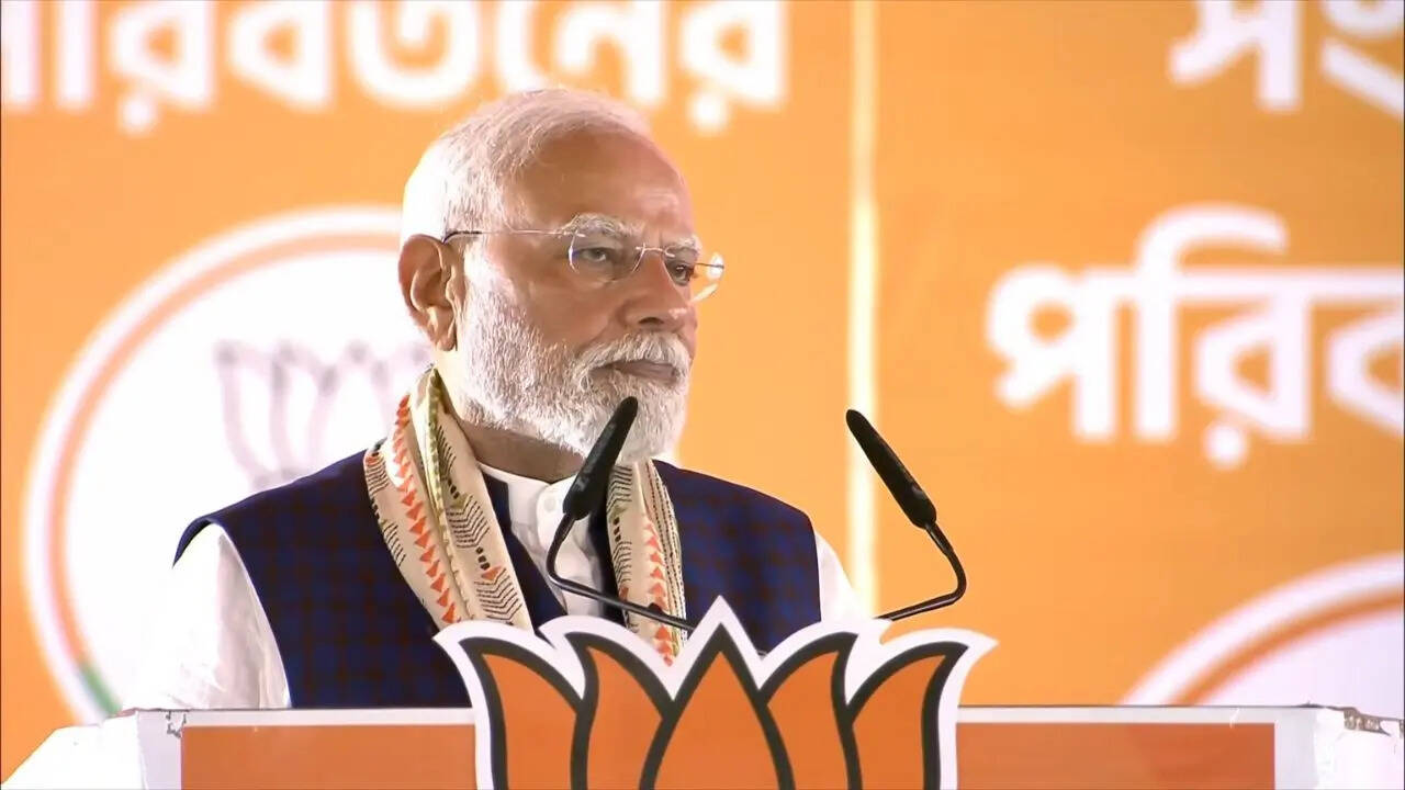 PM Modi in Kolkata