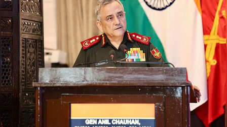 'भविष्य के युद्धों में जीत के लिए जरूरी होगा सभी बलों का संयुक्त जवाब', CDS अनिल चौहान का बड़ा बयान