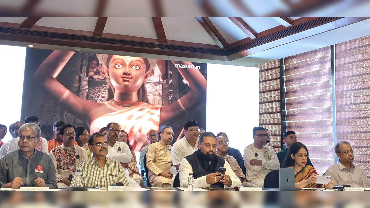 दुर्गापूजा से पहले मिलेगा कला का अद्भुत संगम, दिव्यांगजन और वरिष्ठ नागरिकों के लिए भी विशेष इंतज़ाम