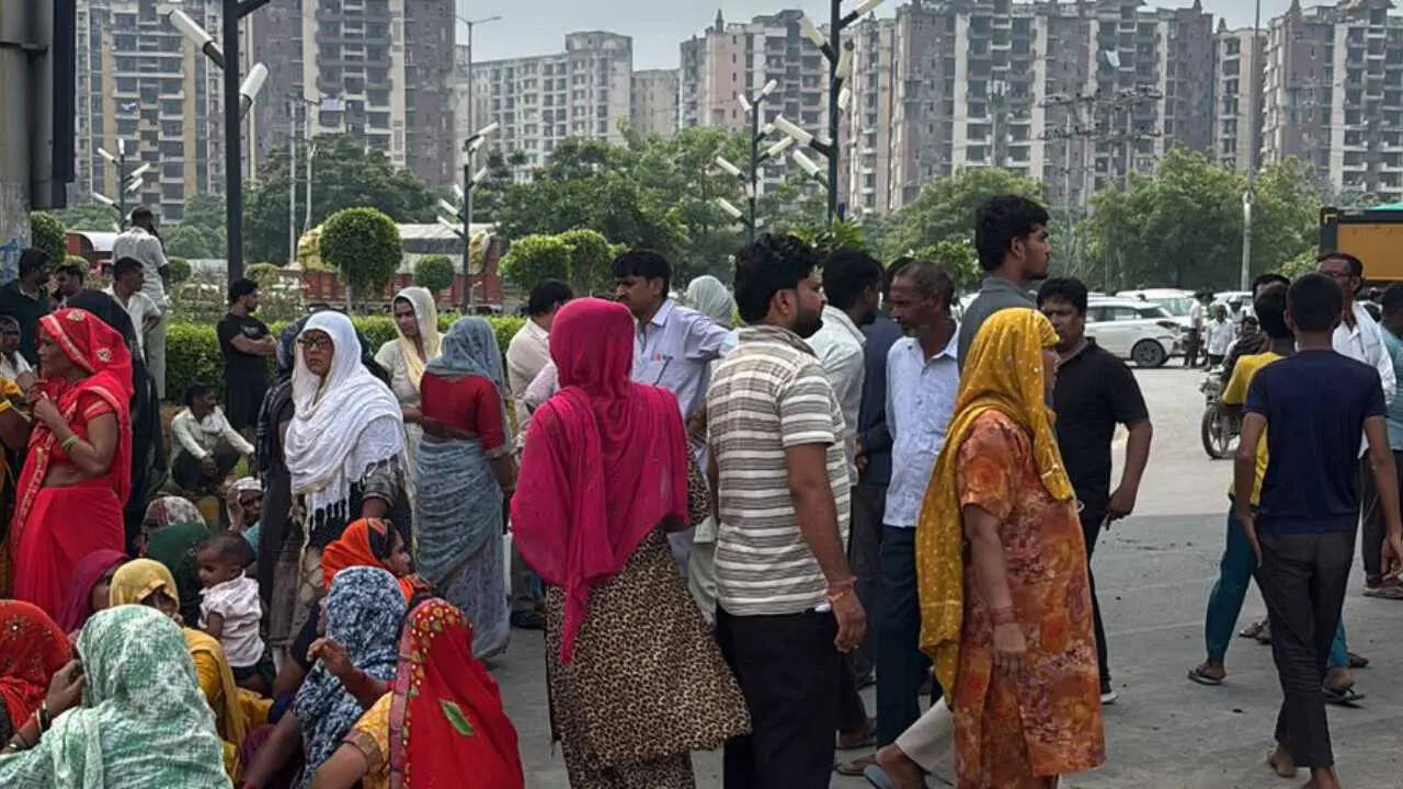 Greater Noida Road Block