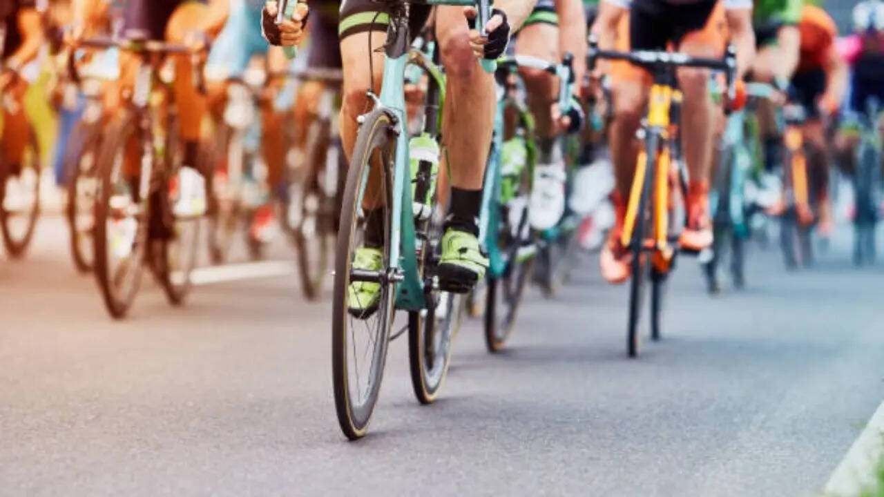 cycling-istock