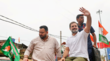 तेजस्वी ने मंच से खुद को बता डाला मुख्यमंत्री पद का चेहरा देखते रहे गए राहुल गांधी अखिलेश ने किया समर्थन
