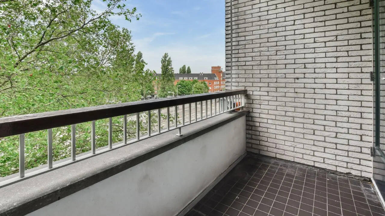 Balcony-canva