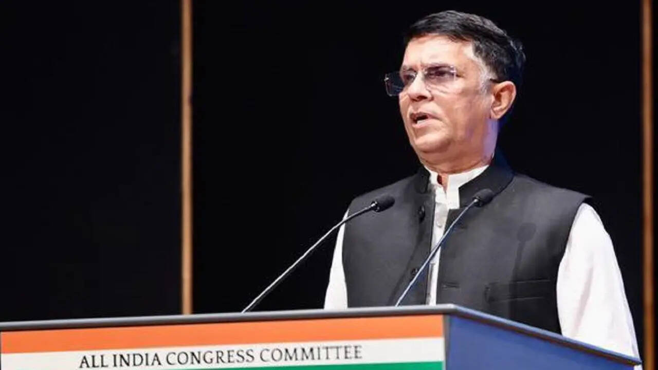 pawan khera (2)
