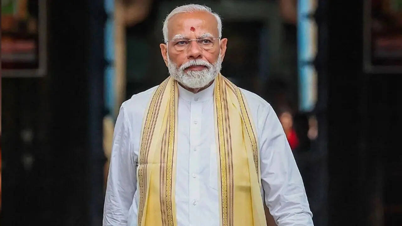 pm modi mother news