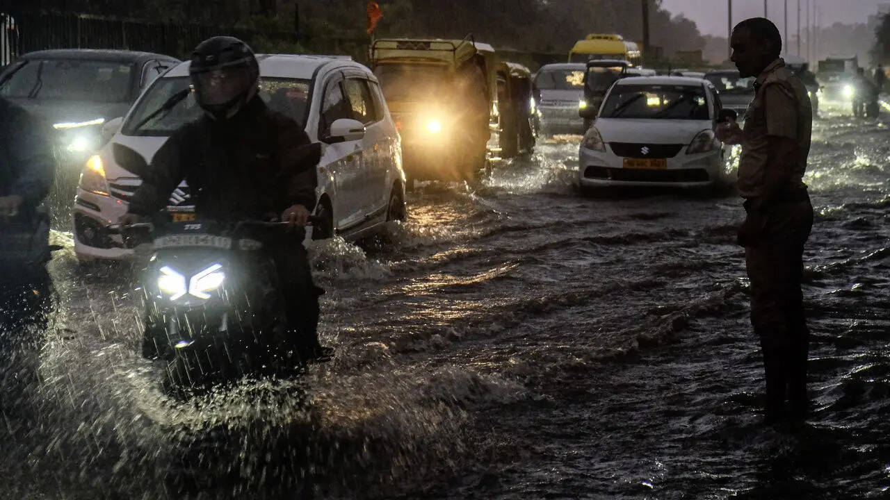 Delhi Rain - PTI (1)